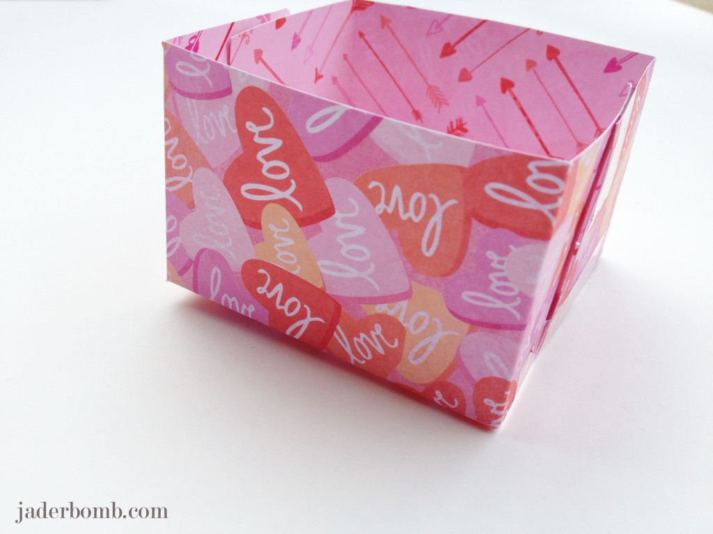 homemade-boxes-envelopes-marthastewart