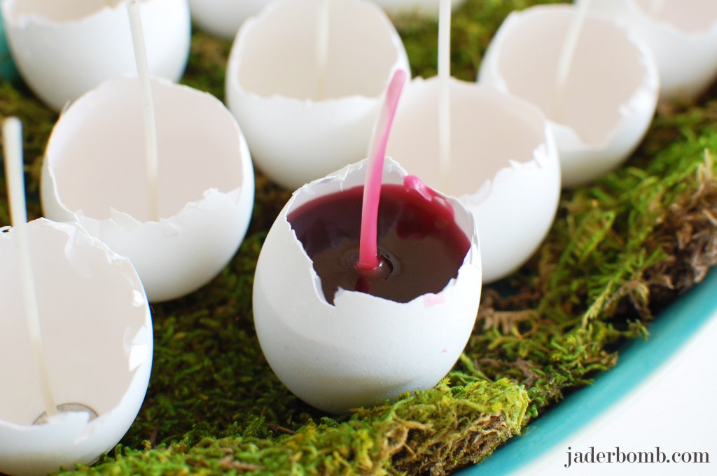 How-To-Make-Egg-Candles-Jaderbomb