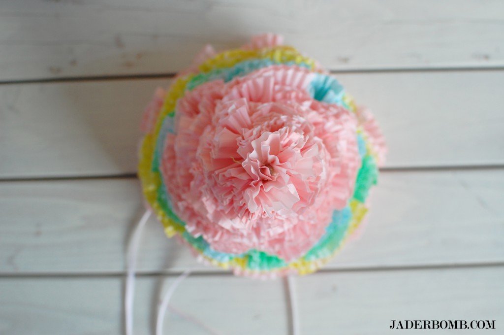 cupcake-liner-party-hat-jaderbomb