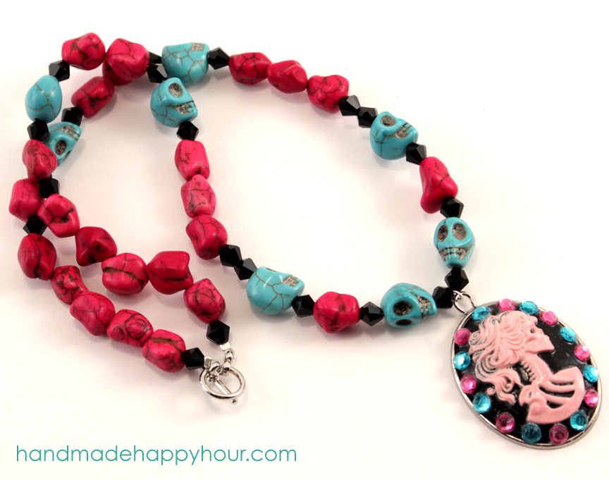 skull-necklace-pink-turquoise-final