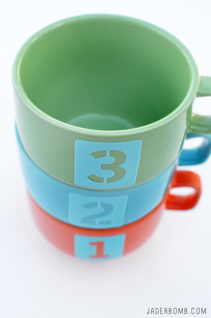 numbered mugs diy