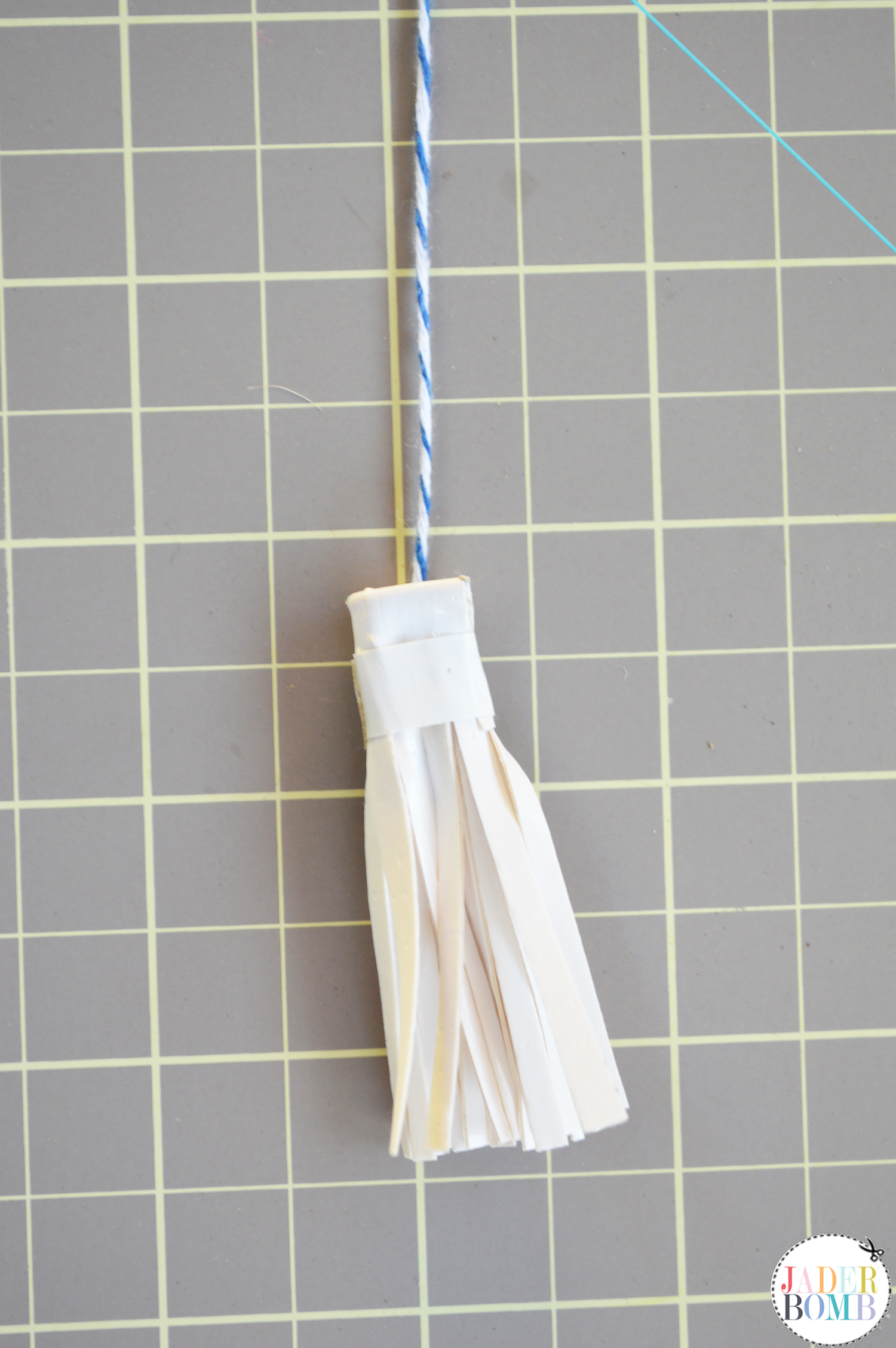 how to make a tassel